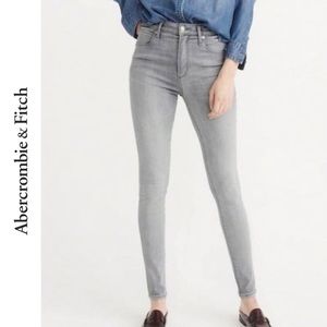 A&F | Gray High-Rise Denim Skinny Jeans